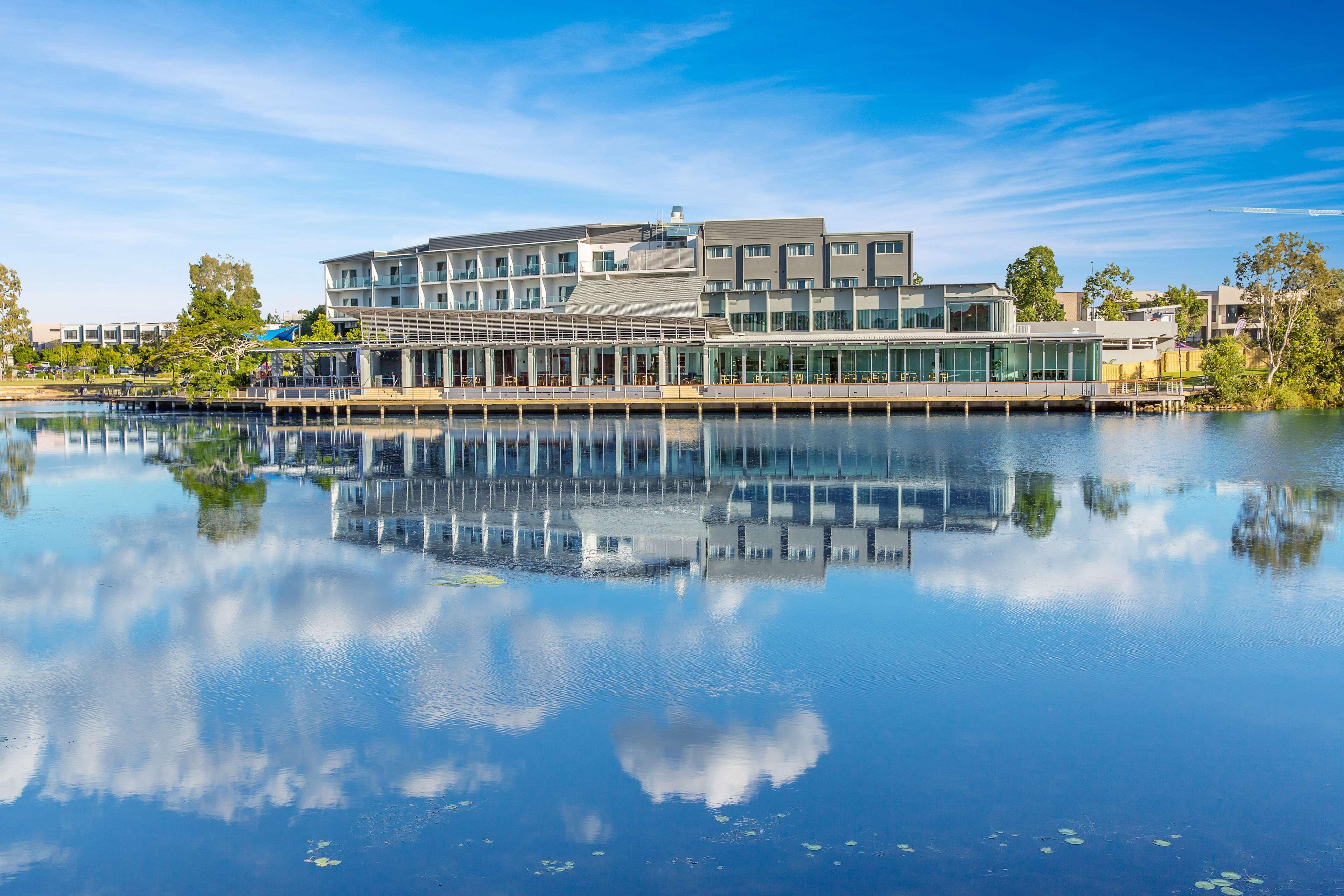 Best Western Plus North Lakes Hotel Экстерьер фото