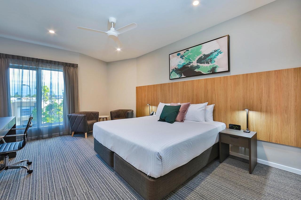 Best Western Plus North Lakes Hotel Экстерьер фото